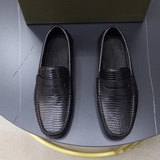 頂級牛裡品牌：BOTTEGA VENETA（寶缇嘉/BV）标準碼：男碼38–