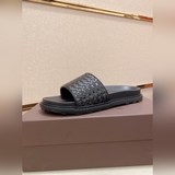 【BV~寶缇嘉】潮流新款拖鞋上市 官網同款 專櫃品質精選牛漆皮編織 高檔大氣 性
