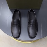 頂級牛裡品牌：BOTTEGA VENETA（寶缇嘉/BV）标準碼：男碼38–