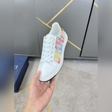 Dior迪奧2023新款 低幫休閑運動鞋，采用進口頭層牛皮打造，金屬logo裝飾