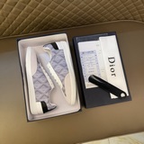 Dior迪奧2023新款 低幫休閑運動鞋，采用進口頭層牛皮打造，金屬logo裝飾