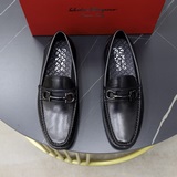 牛裡品牌：Ferragamo（菲拉格慕）标準碼：男碼38/44（45可定制）
