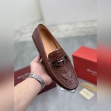 【Ferragamo】菲拉格慕香港高品質豆豆鞋。懶人套腳樂福款 此款面料采用進口