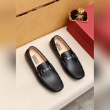商品商标：Ferragamo「 菲拉格慕」豆豆鞋正碼碼數?   38-45商