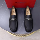（頂級牛裡）品牌：菲拉格慕（Ferragamo 經典常年備貨款）尺碼：38–