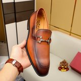 商品商标：Ferragamo「 菲拉格慕」休閑皮鞋 正碼碼數? 38-44（45