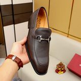 商品商标：Ferragamo「 菲拉格慕」休閑皮鞋 正碼碼數? 38-44（45