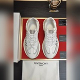 【GIVENCHY.紀梵希 】專櫃同步發售鞋面：意大利進口品牌logo印花布匹 