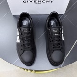 品牌：Givenchy （紀梵希）标準碼：男碼38-45等級：官網同款 品質