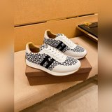 【愛馬仕】男鞋高端品牌 官網1：1最新力作：鞋面采用意大利進口頭層牛皮搭配舒适透