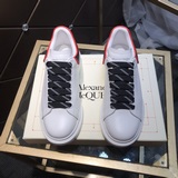 Alexander mcqueen /麥昆 經典明星爆款百搭小白鞋，原版1：1複