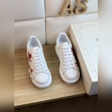 【Alexander McQUEEN 亞力山大麥昆】高版本高端貨、新款獨家訂制意