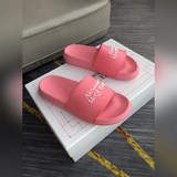 【精緻品質】 麥昆男士休閑拖鞋 鞋面進口優質膠片，精美品牌logo裝飾，3D立體