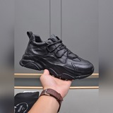 普拉達【包皮底工藝】時尚爆款 百搭帥氣鞋面進口優質軟牛皮，簡約大氣設計，完美版型