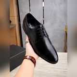 【高品質牛裡】  普拉達PRAA，最新款男士皮鞋精心打造，引爆全場！不斷創新的國