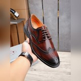 【高品質牛裡】  普拉達PRAA，最新款男士皮鞋精心打造，引爆全場！不斷創新的國