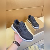 《PRADA》【經典版本】普拉達：男士最新專櫃同步發售，意大利進口優質原版：品牌