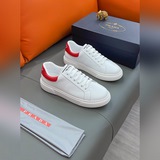 商品名稱：PRADA「普拉達」正規碼數?   38-44（休閑鞋）商品材料：
