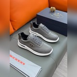 商品名稱：PRADA「普拉達」正規碼數?   38-44（休閑鞋）商品材料：