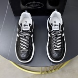 品牌：普拉達等級：官網1?1尺碼：38-44（45定制）材料： 原版牛皮面