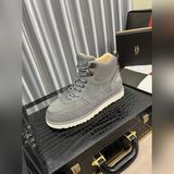 澳洲進口加厚羊毛品牌：UGG尺碼：39-44（45可定做）等級： 官網1?1材料