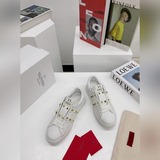 《獨家頂級版本》長期做貨VALENTINO華倫天奴2021最新時裝周走秀【情