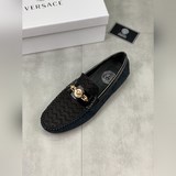 牛裡【VERSACE】範思哲香港高品質豆豆鞋。懶人套腳樂福款 此款面料采用進口頂