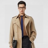 B家新款領帶男士【B标識領帶】，稀有展現精湛手工與時尚優雅的理想選擇，這款采用B