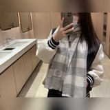 巴寶莉輕縮羊毛方格圍巾，32*190cm，125克，100%羊毛非常大氣的新款