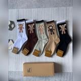 Burberry · 巴寶莉大B家新品女款中筒襪子【一盒五雙】小熊圖案，簡單大氣