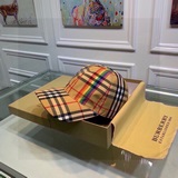 Burberry（巴寶莉）原單棒球帽， 2019專櫃熱賣款，經典格子，1?1開模