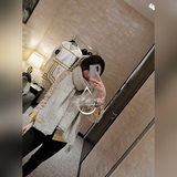 chanel簡潔 而又不失高雅 由精湛的工藝完美演繹一直是C家的風格 偶爾的浮誇