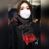 小香最最新的專櫃主打【小香線條圖長巾】 度假及日常都非常好搭配的款訂單私流 】一