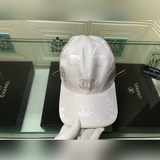 香奈兒經典款，高檔帆布提花面料配頭層牛皮。時尚防曬，專櫃品質，配盒子布袋卡片