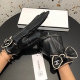 香奈兒2020秋冬羊皮蝴蝶結手套手機觸屏，值得對比同款不同品質，秒殺市場差産品，