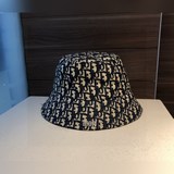 Dior迪奧 新款爆款漁夫帽，高品質，非市場普通版本做工細節精細，簡約大