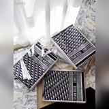 【老花】人手一件的超實用披肩～日常外出、登機、空調房内都是必不可少的單品。随便披