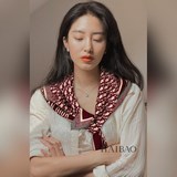 原單原單D家專櫃經典主打款【D老花雙面90】真絲方巾 這款Diortwin方巾采