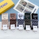 配包裝【一盒五雙】FENDI · 芬迪大F新品秋冬款高筒襪子超級經典的雙F标志，