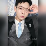 G家男士領帶系列【雙G老花真絲領帶】，稀有采用經典小G LOGO提花展現精湛手工