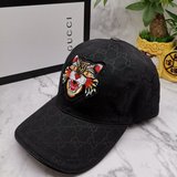 古奇Gucci老虎刺繡棒球帽，完美對花，品質保證，時尚潮流，配全套精美包裝！