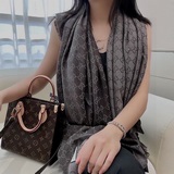 140*140真絲羊絨絕對給力5個色～每年都是很好賣！！爆款爆款[呲牙]重磅來襲