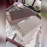 經典爆款（專櫃原版）周崇光同款條紋，Gucci圍巾經典提G花款，也是萬年不過時的