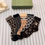 配包裝（一盒5雙）GUCCI 古奇新款小腿襪子！純棉面料，火爆Ｄ圖案，
