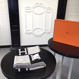 活動福利 HERMES 。【黑色】愛馬仕披肩！材質：85%羊毛  15%純羊絨 