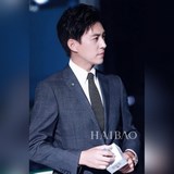 男士新款領帶系列【h圖案提花領帶】，稀有h家每年都有一千條不同印花的領帶面世，從
