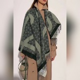 loewe。【高版本！歡迎對比】妥妥的22年C位圍巾超級難遇的Loewe 圍巾，