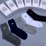 Loewe · 羅意威新品中筒襪子【配送原版盒 一盒五雙】刺繡經典标志搭配極簡素