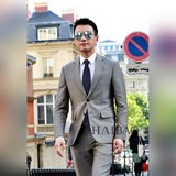 專櫃同步出貨啦男士領帶系列【l漸變花紋領帶】，稀有展現精湛手工與時尚優雅的理想選