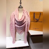 粉金絲再窮也要買L家人手必敗一條最最經典款L采用暗紋提花高品質金線、銀線技術重新